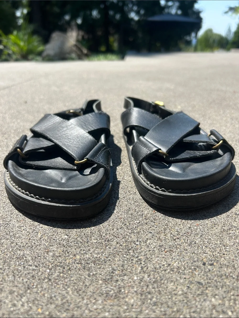 The Bali Tailor crisscross leather
